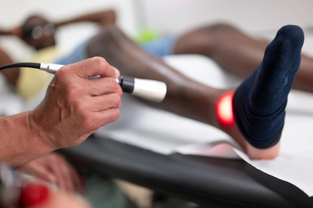 shockwave therapy device